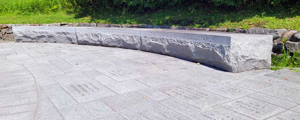 Old Man of The Mountain Memorial Plaza Benches